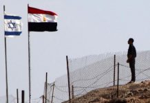 نشطاء ينتقدون الخارجية المصرية بعد بيان إدانة عملية تل أبيب نشطاء ينتقدون الخارجية المصرية بعد بيان إدانة عملية تل أبيب