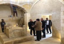 الآثار تنتهي من مشروع نقل وترميم مشهد “آل طباطبا” الآثار تنتهي من مشروع نقل وترميم مشهد "آل طباطبا"