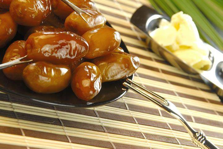 لماذا يفطر الصائم على التمر؟ لماذا يفطر الصائم على التمر؟