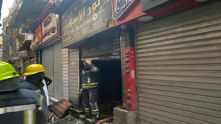 حريق بأحد المحال التجارية بحي الموسكي - صور حريق بأحد المحال التجارية بحي الموسكي - صور