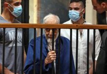 مصر: حقوقيون يفندون الحيثيات والاتهامات في قضية سجن أبو الفتوح وعزت مصر: حقوقيون يفندون الحيثيات والاتهامات في قضية سجن أبو الفتوح وعزت