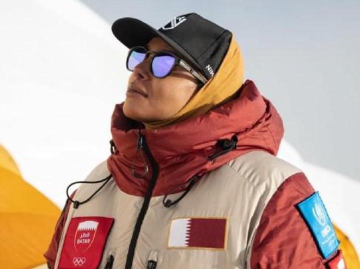 أول عربية تصل قمة ثالث أعلى جبل في العالم أول عربية تصل قمة ثالث أعلى جبل في العالم