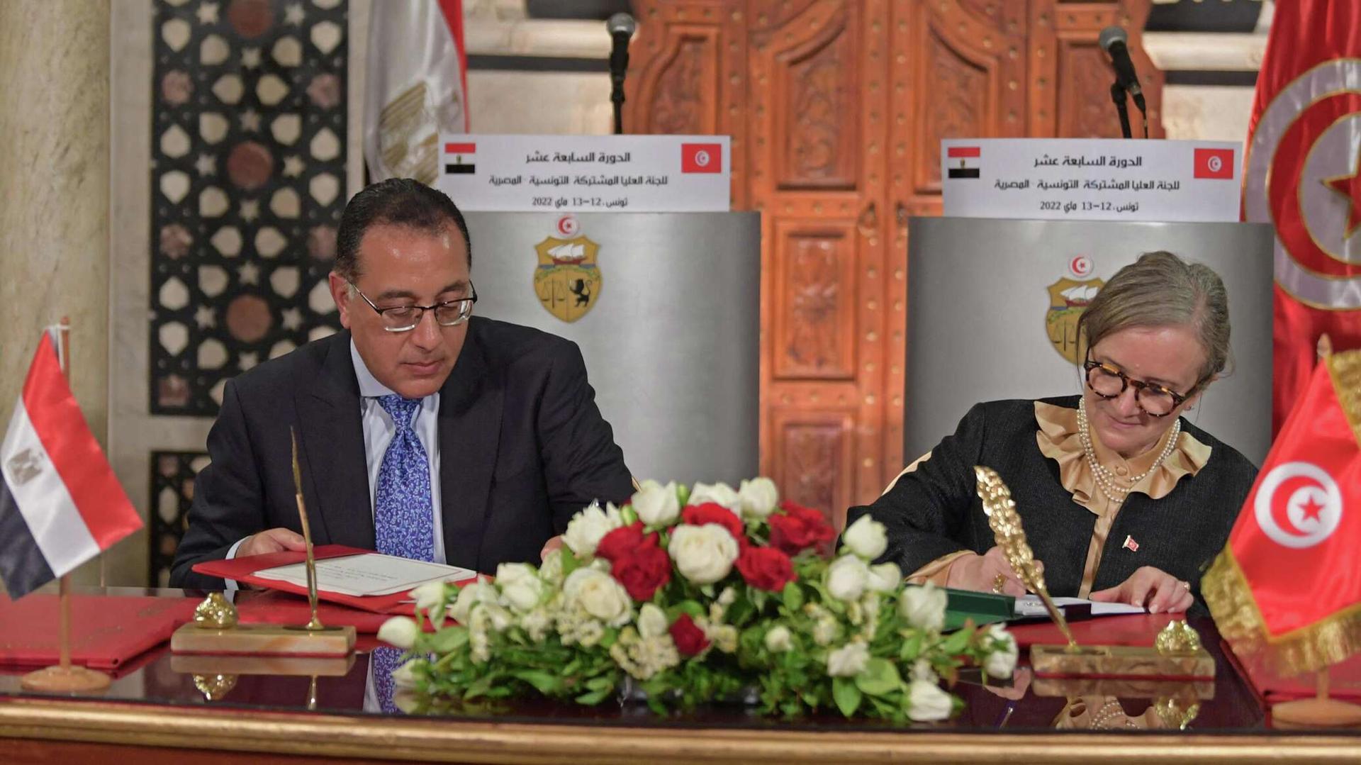 توقيع 11 اتفاقية بين مصر وتونس... توقيع 11 اتفاقية بين مصر وتونس...