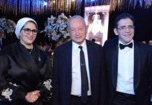 مصر: بذخ حفل زفاف متحدث وزارة الصحة السابق يثير علامات استفهام مصر: بذخ حفل زفاف متحدث وزارة الصحة السابق يثير علامات استفهام