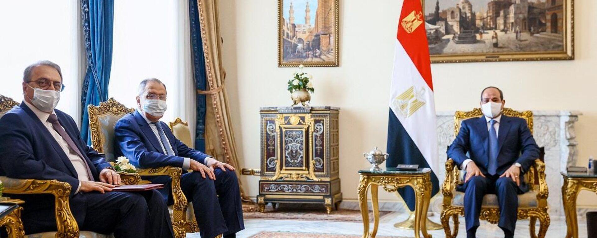 لافروف في مصر... أول خطوة على لافروف في مصر... أول خطوة على