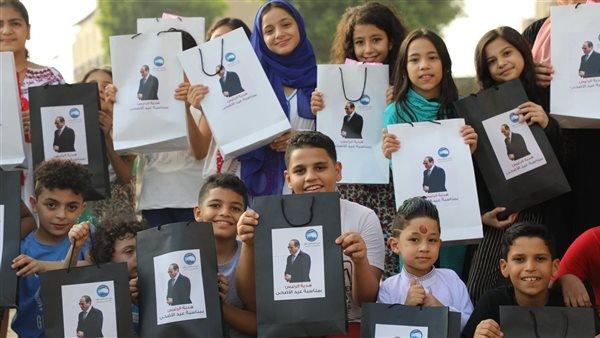 هدية الرئيس.. أطفال يوجهون رسالة شكر للسيسي: ربنا يخليك لينا هدية الرئيس.. أطفال يوجهون رسالة شكر للسيسي: ربنا يخليك لينا
