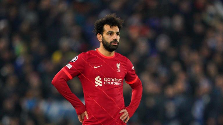 حازم إمام يفصح عما طلبه صلاح فور تعاقد منتخب مصر مع فيتوريا حازم إمام يفصح عما طلبه صلاح فور تعاقد منتخب مصر مع فيتوريا