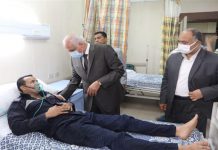 بعد نقلهم للمستشفيات.. أول صور لمصابي حريق كنيسة “أبو سيفين” بعد نقلهم للمستشفيات.. أول صور لمصابي حريق كنيسة "أبو سيفين"