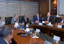 الانتهاء من مشروعات التطوير دون تأخير.. أول توجيهات وزير الطيران الجديد لقيادات الوزارة الانتهاء من مشروعات التطوير دون تأخير.. أول توجيهات وزير الطيران الجديد لقيادات الوزارة