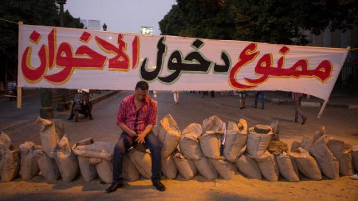 "الإخوان".. ترك الصراع على السلطة أم الانزواء؟