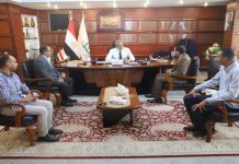 وزير القوى العاملة يلتقى أعضاء اللجنة النقابية للعاملين بديوان عام الوزارة وزير القوى العاملة يلتقى أعضاء اللجنة النقابية للعاملين بديوان عام الوزارة