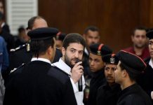 زوجة نجل مرسي: ابني بلغ 6 سنوات دون رؤية والده زوجة نجل مرسي: ابني بلغ 6 سنوات دون رؤية والده