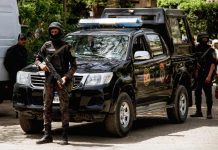 القاهرة عشية يوم 11/11؛ تساؤلات وتخمينات وحملات تفتيش في الشوارع القاهرة عشية يوم 11/11؛ تساؤلات وتخمينات وحملات تفتيش في الشوارع