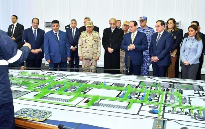 نيويورك تايمز: في مصر البيض بات من الكماليات واللحم خارج التفكير.. والجيش لن يتخلى عن مميزاته بسهولة نيويورك تايمز: في مصر البيض بات من الكماليات واللحم خارج التفكير.. والجيش لن يتخلى عن مميزاته بسهولة