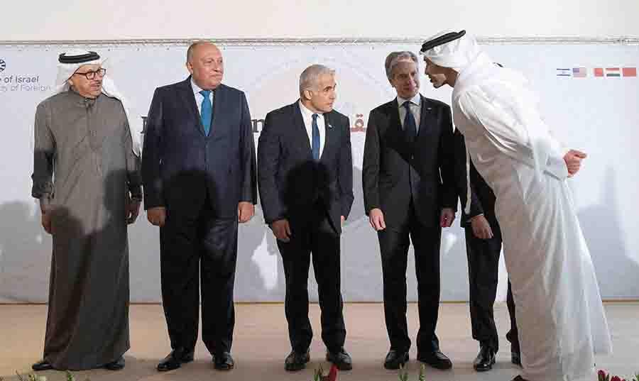 مصر والتقارب مع إسرائيل طمعاً في استثمارات تنقذ اقتصاد البلاد المنهار وبحث عن شيكات عربية مفتوحة مصر والتقارب مع إسرائيل طمعاً في استثمارات تنقذ اقتصاد البلاد المنهار وبحث عن شيكات عربية مفتوحة