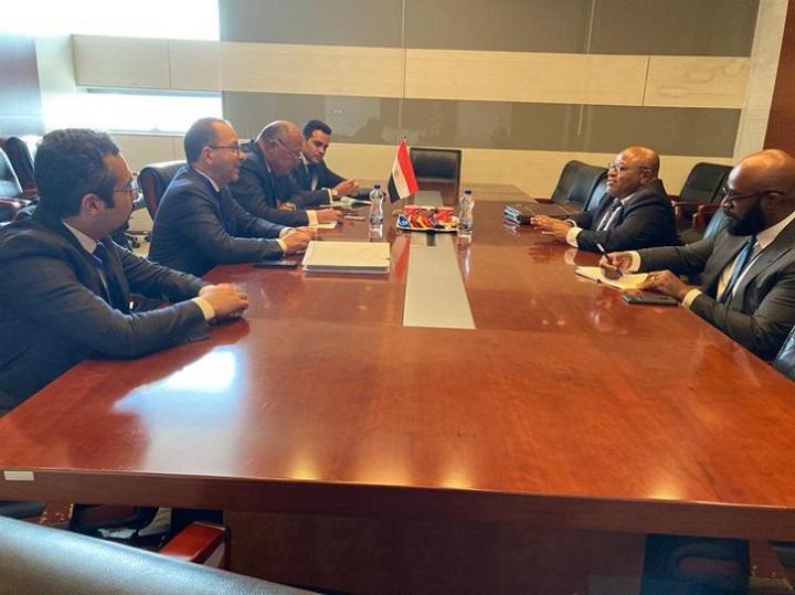 وزير الخارجية المصري يؤكد دعم بلاده لدور بعثة ” أتميس” في تثبيت الاستقرار فى الصومال وزير الخارجية المصري يؤكد دعم بلاده لدور بعثة ” أتميس” في تثبيت الاستقرار فى الصومال