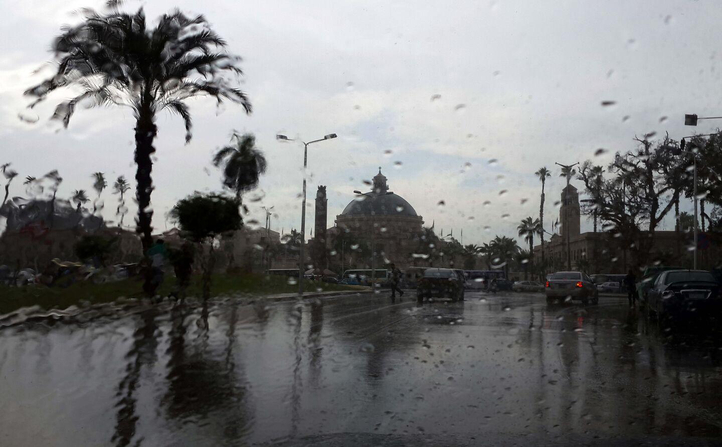 100 ألف جنيه غرامة لمن ينشر أي معلومات كاذبة عن حالة الطقس 100 ألف جنيه غرامة لمن ينشر أي معلومات كاذبة عن حالة الطقس