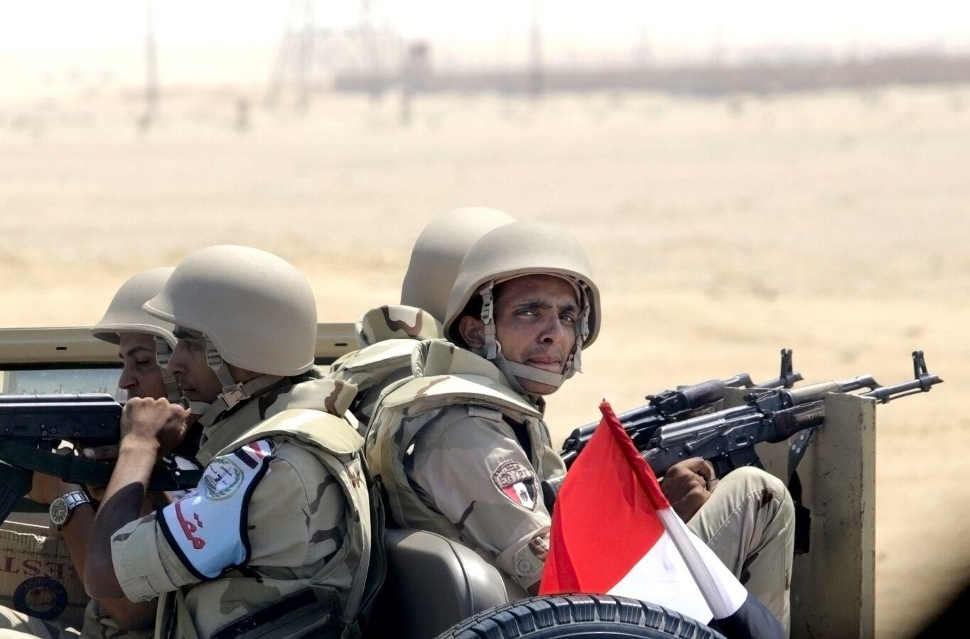 الإمارات تعلن نجاح وساطتها لتأمين سلامة الجنود المصريين في السودان الإمارات تعلن نجاح وساطتها لتأمين سلامة الجنود المصريين في السودان