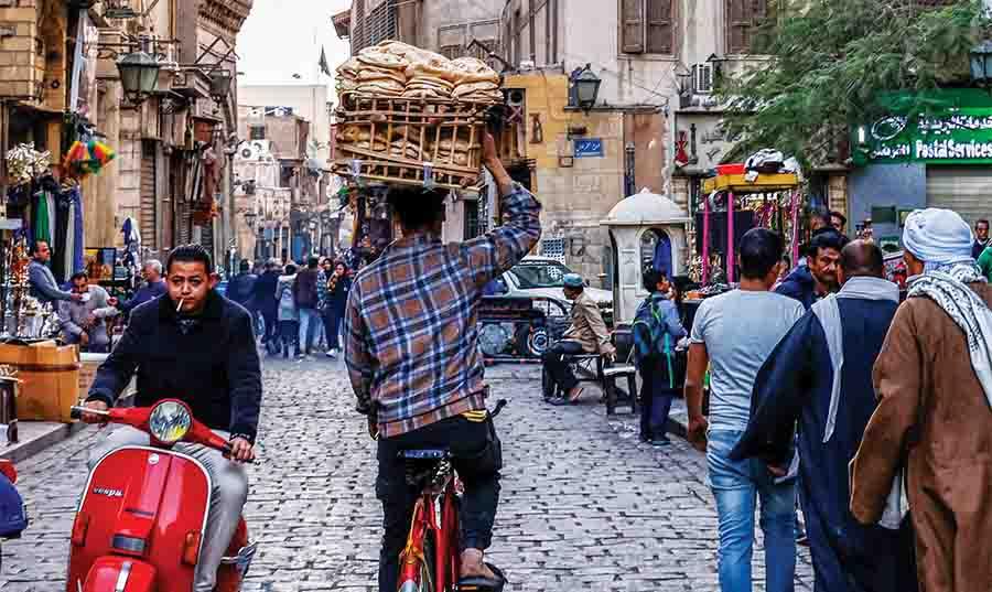 الاقتصاد المصري مريض يستجيب للعلاج لكن حالته غير مستقرة الاقتصاد المصري مريض يستجيب للعلاج لكن حالته غير مستقرة