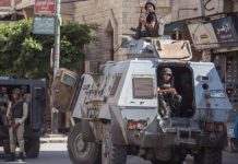 سكان ميناء العريش يستغيثون لوقف هدم منازلهم سكان ميناء العريش يستغيثون لوقف هدم منازلهم