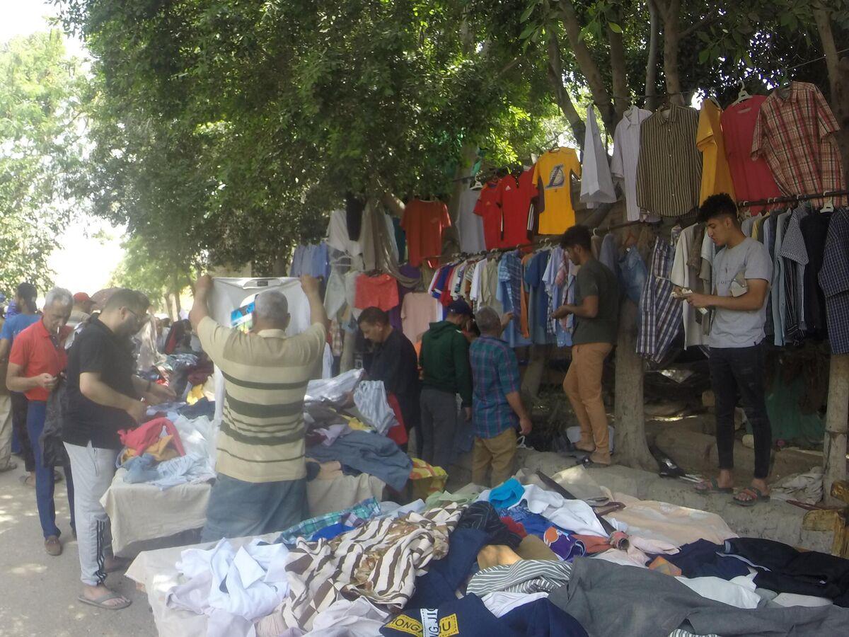 سوق الجمعة... حيث يشتري المصريون سوق الجمعة... حيث يشتري المصريون