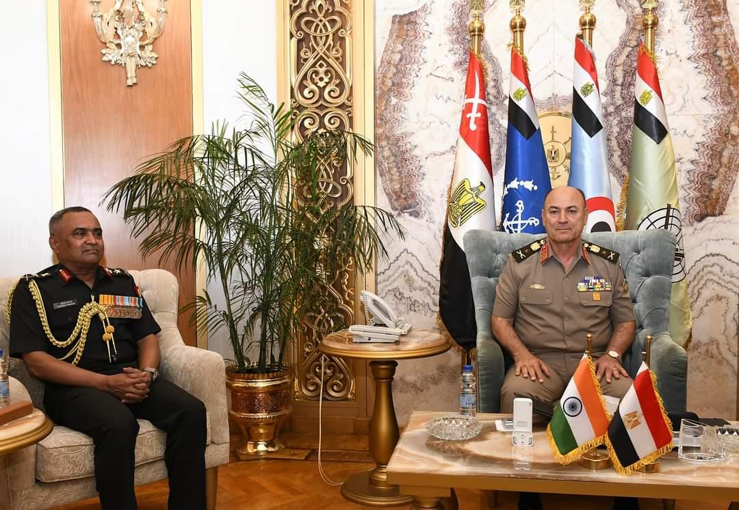 مباحثات بين مصر والهند لتعزيز التعاون العسكري مباحثات بين مصر والهند لتعزيز التعاون العسكري