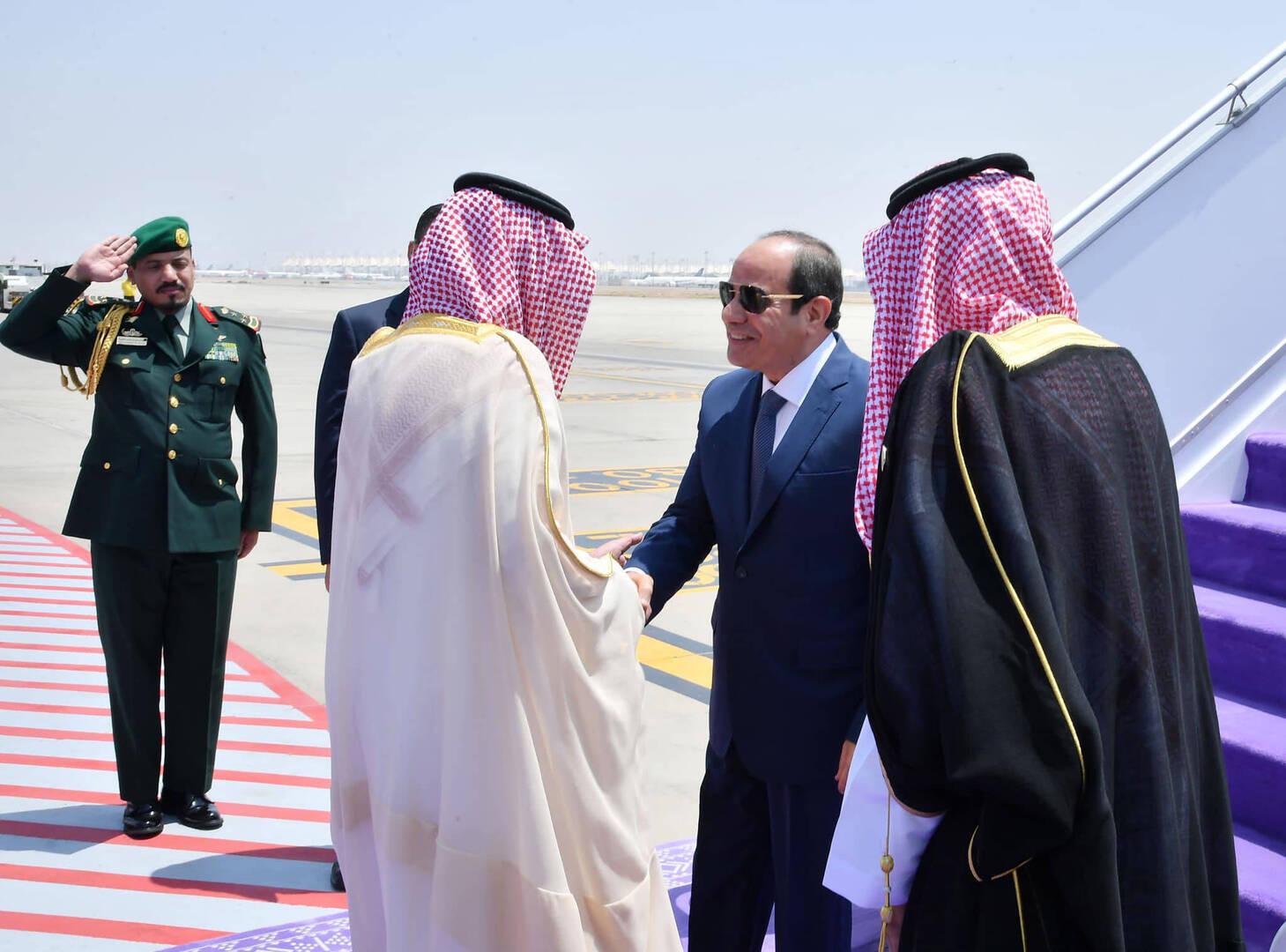 الرئاسة المصرية تحدد أبرز أهداف مشاركة السيسي في قمة جدة الرئاسة المصرية تحدد أبرز أهداف مشاركة السيسي في قمة جدة