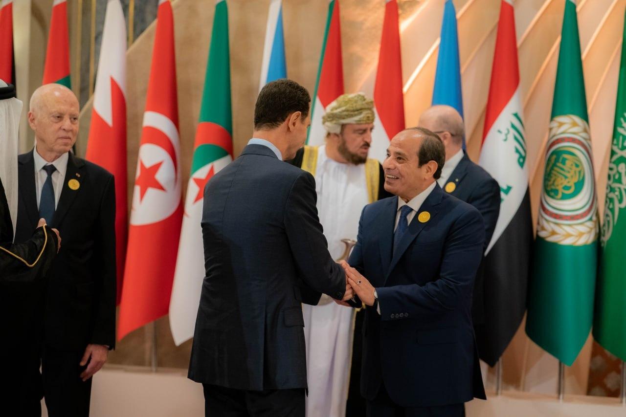 صور ترصد رد فعل السيسي وبشار الأسد لحظة لقائهما لأول مرة صور ترصد رد فعل السيسي وبشار الأسد لحظة لقائهما لأول مرة