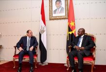 مصر تعلن نزوح 200 ألف من السودان وتدعو المتصارعين لهدنة مصر تعلن نزوح 200 ألف من السودان وتدعو المتصارعين لهدنة