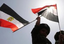 مصريون ضحايا سياسة خارجية فاشلة مصريون ضحايا سياسة خارجية فاشلة