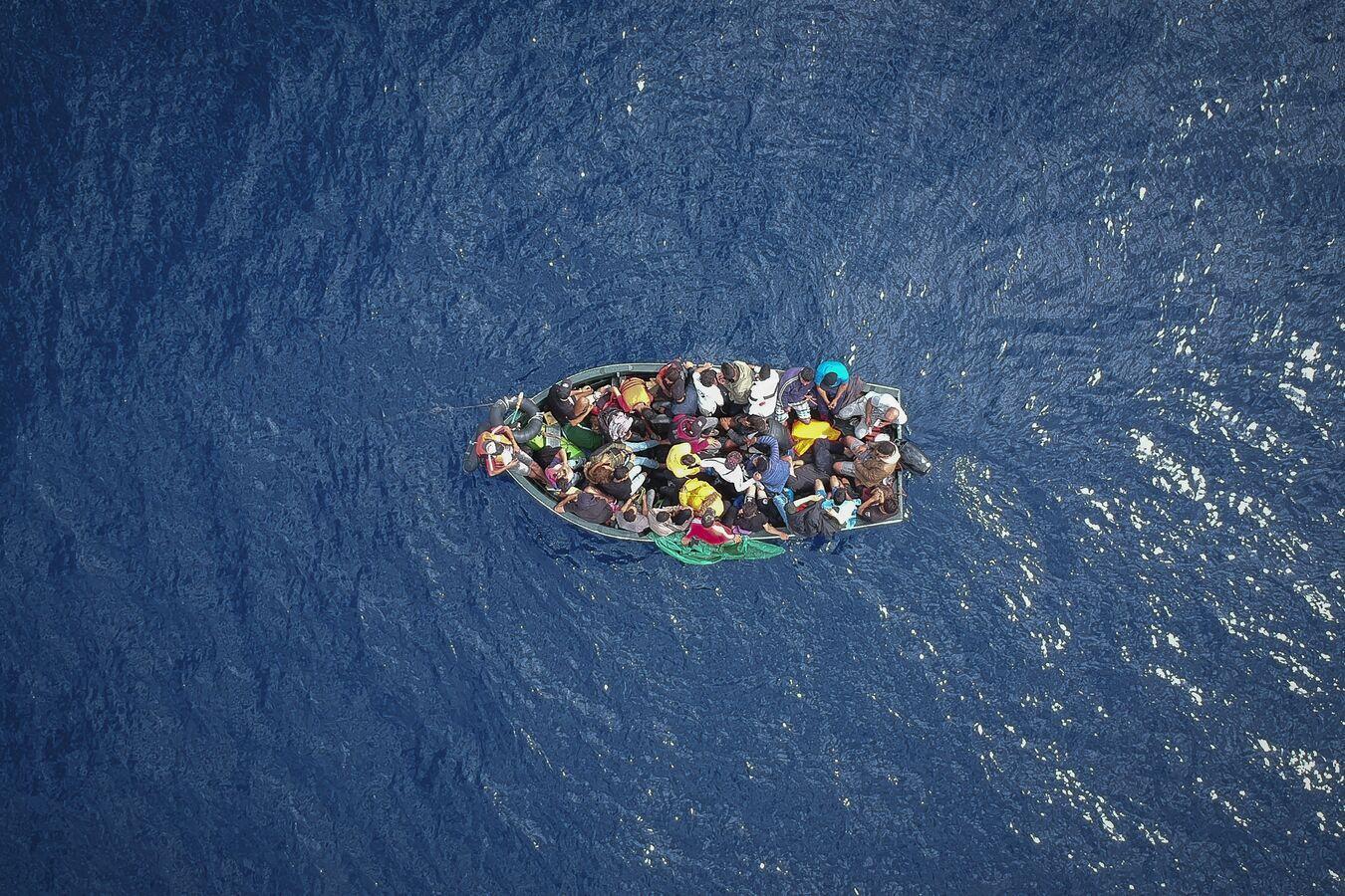 السفارة المصرية في اليونان تنشر أسماء 43 ناجيا من حادث غرق قارب المهاجرين السفارة المصرية في اليونان تنشر أسماء 43 ناجيا من حادث غرق قارب المهاجرين