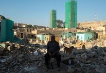 “سياسة البلدوزر”.. مشروعات السيسي تدكّ الأحياء والأموات في القاهرة "سياسة البلدوزر".. مشروعات السيسي تدكّ الأحياء والأموات في القاهرة