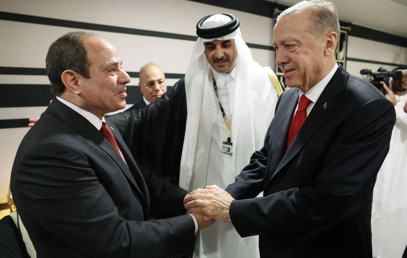 رفع العلاقات الدبلوماسية بين مصر وتركيا إلى مستوى السفراء رفع العلاقات الدبلوماسية بين مصر وتركيا إلى مستوى السفراء