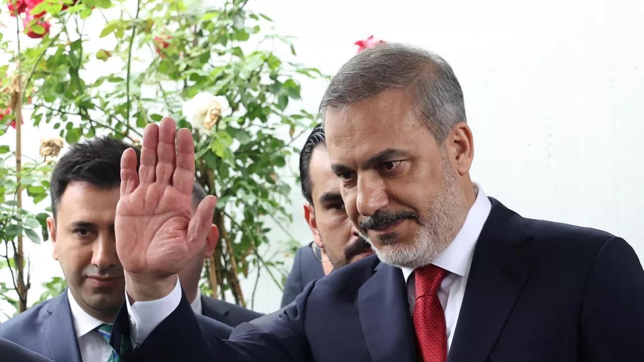 وزير خارجية تركيا: رفع مستوى العلاقات الدبلوماسية مع مصر وزير خارجية تركيا: رفع مستوى العلاقات الدبلوماسية مع مصر