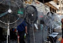 موجة حارة تضرب أنحاء العالم… الكوكب يشتعل موجة حارة تضرب أنحاء العالم... الكوكب يشتعل