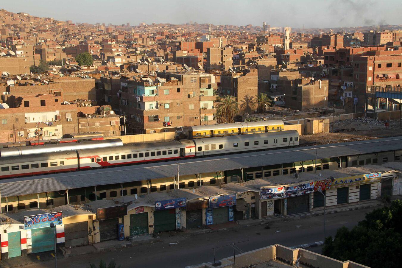 مصر تبحث مع شركة مجرية توطين صناعة عربات السكك الحديدية مصر تبحث مع شركة مجرية توطين صناعة عربات السكك الحديدية