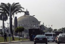 تراجع نسبة القبول بكليات الطب والصيدلة في مصر تراجع نسبة القبول بكليات الطب والصيدلة في مصر