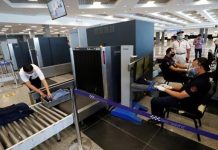 وفد أمني مصري في زامبيا للتفاوض بشأن الطائرة والمعتقلين وفد أمني مصري في زامبيا للتفاوض بشأن الطائرة والمعتقلين