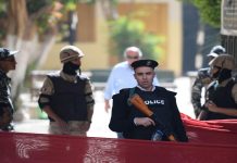 “واشنطن بوست”: حان الوقت لإنهاء “التمثيلية” وحماية الكرامة في مصر "واشنطن بوست": حان الوقت لإنهاء "التمثيلية" وحماية الكرامة في مصر