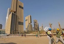 شركات مصرية تقفز من السوق المحلية إلى الخليج وأفريقيا شركات مصرية تقفز من السوق المحلية إلى الخليج وأفريقيا