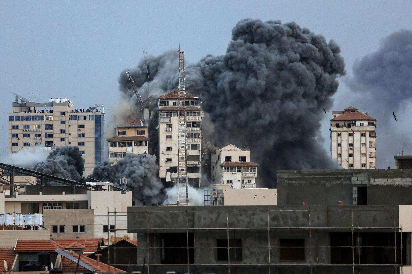 مصر تحذر من التوسع في تنفيذ سياسات العقاب الجماعي والتجويع في قطاع غزة مصر تحذر من التوسع في تنفيذ سياسات العقاب الجماعي والتجويع في قطاع غزة