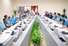 طاقم طبي تركي يجتمع بوزير الصحة المصري من أجل غزة طاقم طبي تركي يجتمع بوزير الصحة المصري من أجل غزة