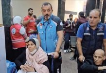 مرضى السرطان في غزة يتوجهون لمطار العريش المصري مرضى السرطان في غزة يتوجهون لمطار العريش المصري