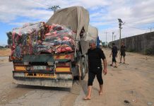 كواليس لقاء رئيس “الشاباك” ومدير المخابرات المصرية لبحث “صفقة الأسرى” كواليس لقاء رئيس "الشاباك" وعباس كامل لبحث "صفقة الأسرى"