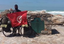 خالد شبّوب… تونسي يصل إلى أقصى نقطة في أفريقيا على متن دراجة خالد شبّوب... تونسي يصل إلى أقصى نقطة في أفريقيا على متن دراجة