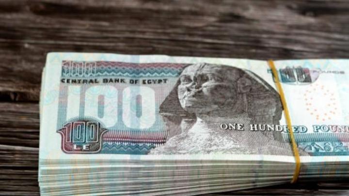 رئيس الوزراء المصري: دولار تسعير السلع انخفض من 72 جنيهاً إلى 46