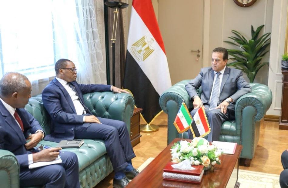وزير الصحة يستقبل نظيره الغيني ويؤكد: سنقدم كل سبل الدعم لدولة غينيا للتصدي لالتهاب الكبد الفيروسي C وزير الصحة يستقبل نظيره الغيني ويؤكد: سنقدم كل سبل الدعم لدولة غينيا للتصدي لالتهاب الكبد الفيروسي C