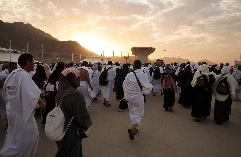 ممثل قنصلية مصر بجدة يساعد في استخراج تصاريح الدفن للمتوفين المصريين بمكة ممثل قنصلية مصر بجدة يساعد في استخراج تصاريح الدفن للمتوفين المصريين بمكة