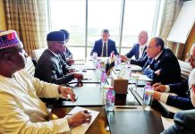 وزير خارجية مصر يلتقي مفوض السلم الأفريقي.. البحيرات والنهضة والبحر الأحمر وزير خارجية مصر يلتقي مفوض السلم الأفريقي.. البحيرات والنهضة والبحر الأحمر