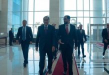 استقبال رئيس حكومة شرق ليبيا يحيي أزمات القاهرة وطرابلس استقبال رئيس حكومة شرق ليبيا يحيي أزمات القاهرة وطرابلس